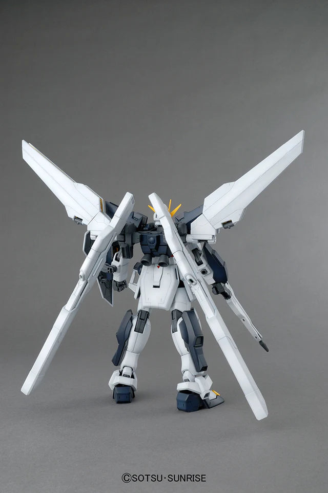 Bandai MG 1/100 Gundam Double X [4573102628466]
