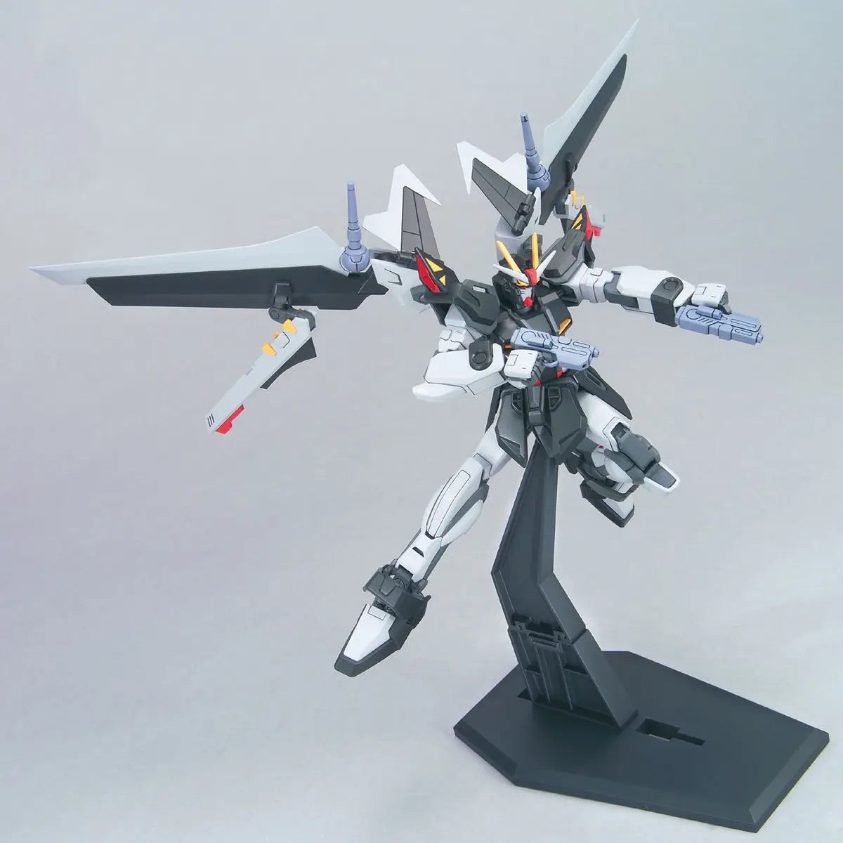 Bandai HG 1/144 Strike Noir Gundam [4573102582690]