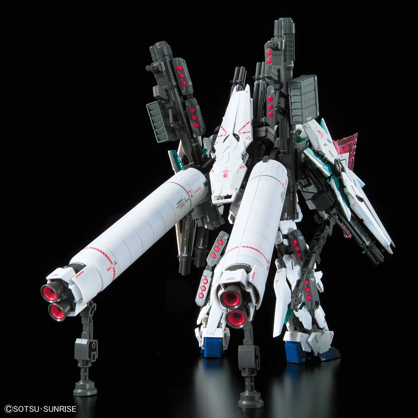 Bandai RG 1/144 Full Armor Unicorn Gundam RX-0 [4573102555861]