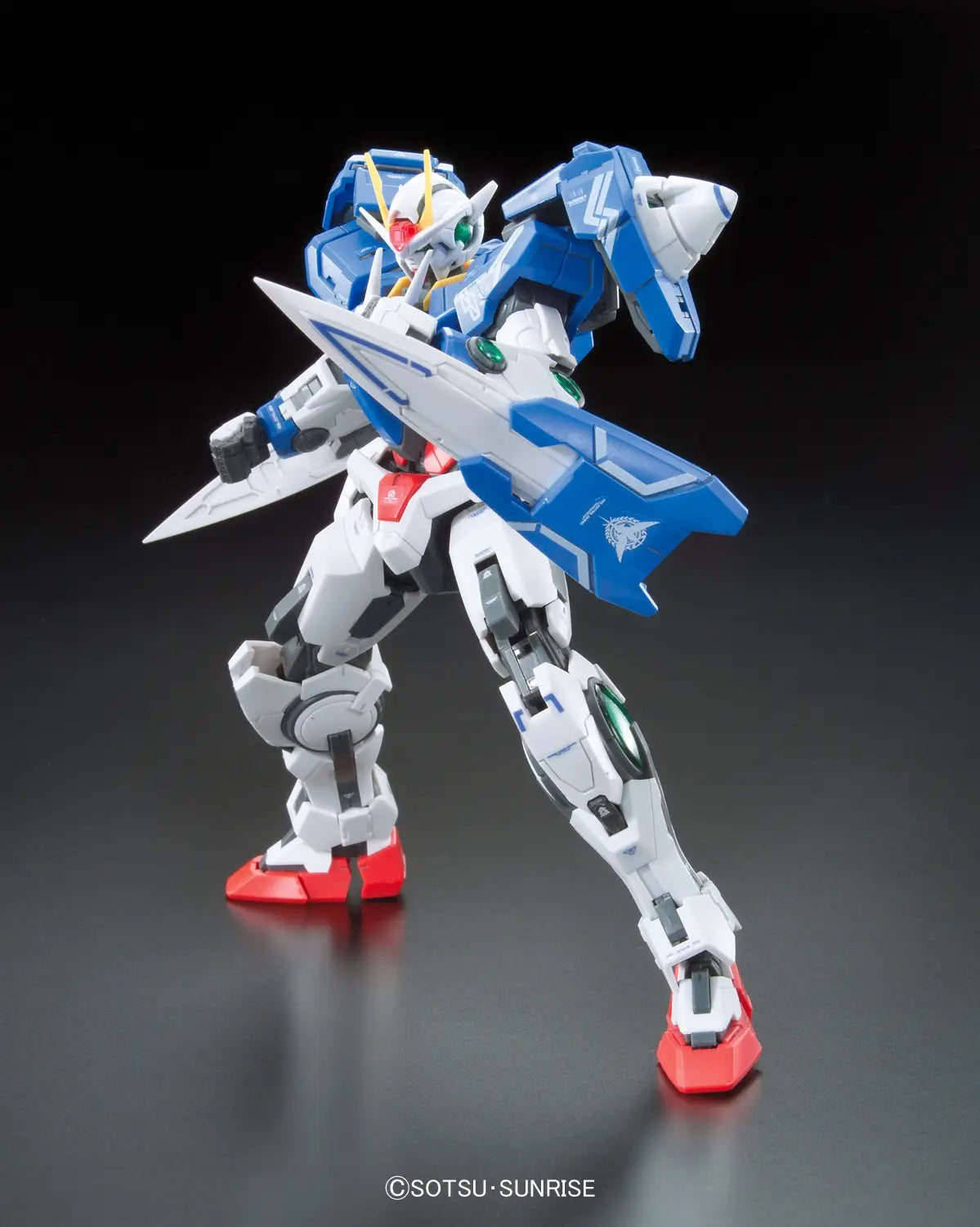 Bandai RG 1/144 [RG] 1/144 GN-0000 + GNR-010 00 Raiser Plamo [4573102616036]