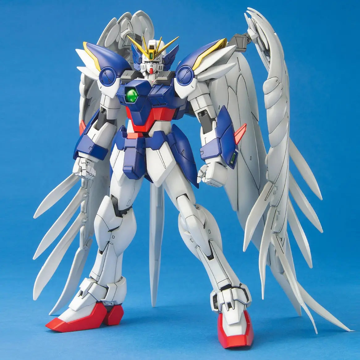 Bandai MG 1/100 Wing Gundam Zero [4573102635419]