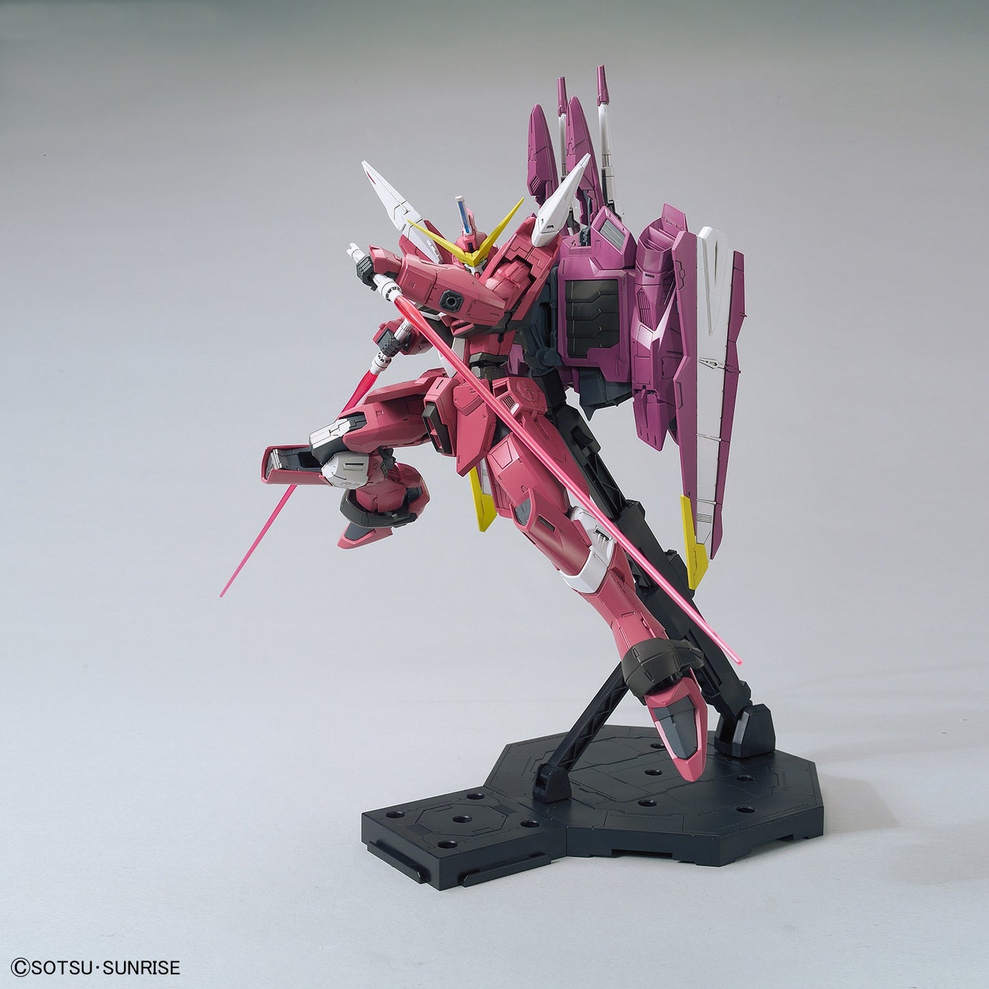 Bandai MG 1/100 Justice Gundam [4573102631503]