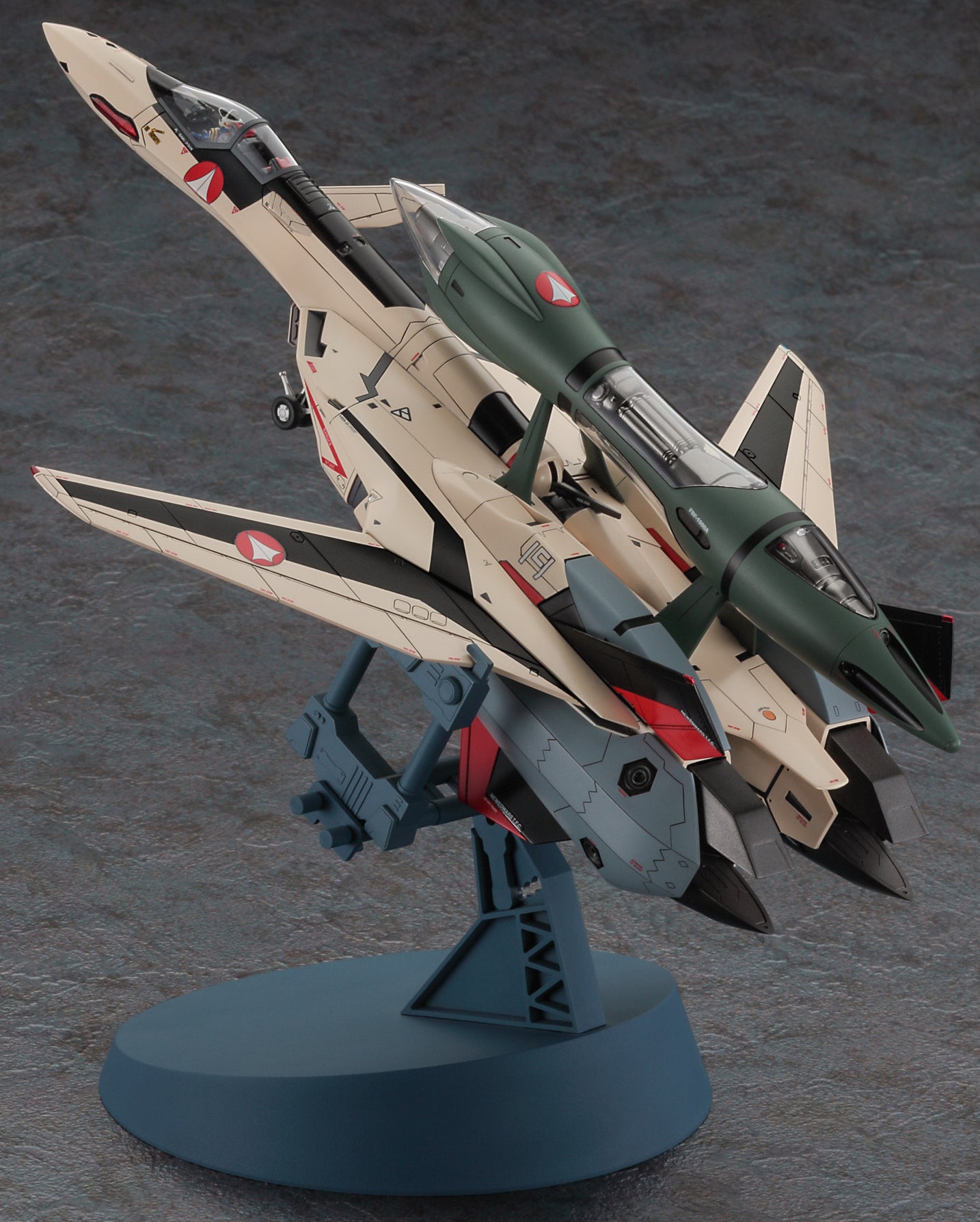 Hasegawa Macross 1/72 YF-19 w/Fast Pack & Fold Booster [4967834658851]