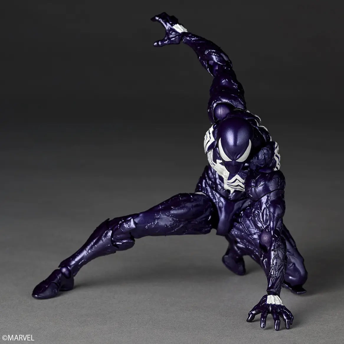 Kaiyodo Revoltech  Symbiote Spider-Man (Purple Ver.) [4537807221087]