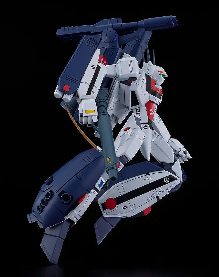 Max Factory Macross 1/72 Strike Battroid Valkyrie Hikaru Ichijyo [4545784014844]