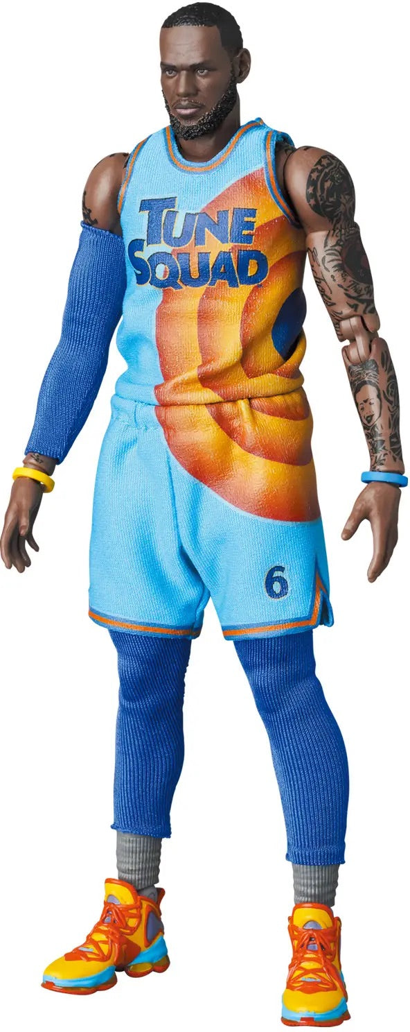 Medicom Mafex Space Jam A New Legacy LeBron James  [4530956471976]