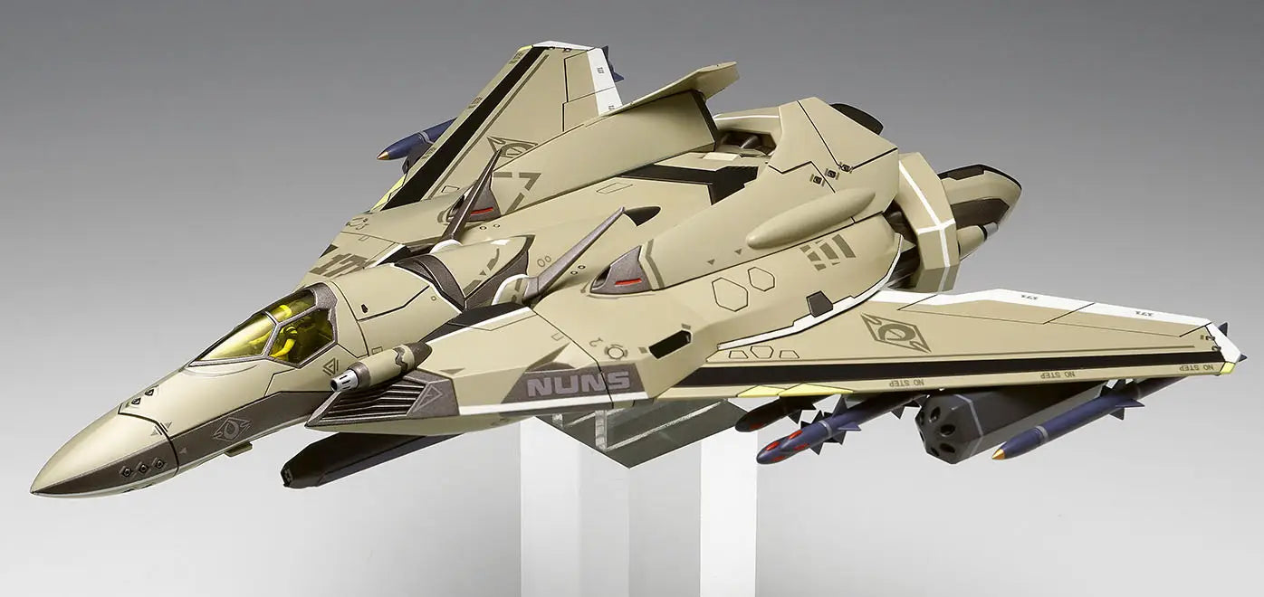 Wave Macross 1/72 VF-171 Nightmare Plus [4943209190775]